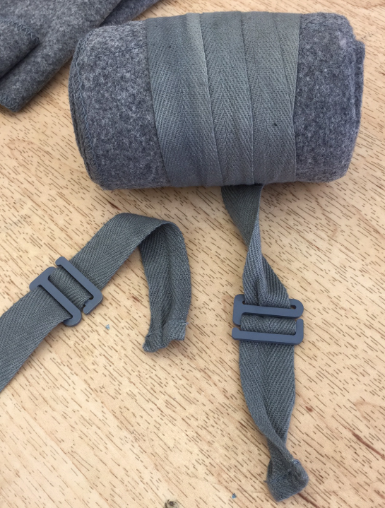 Puttee Hooks Product